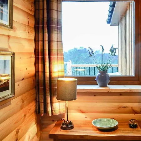 Red Kite & Osprey Lodges Rhilochan Exterior photo